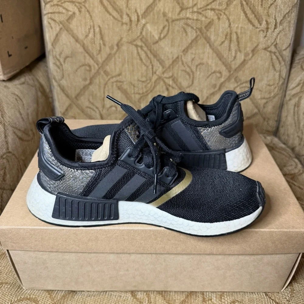 Adidas NMD_R1 Shoes Womens Size 7.5‎ Black Animal Print Sneakers GY6300